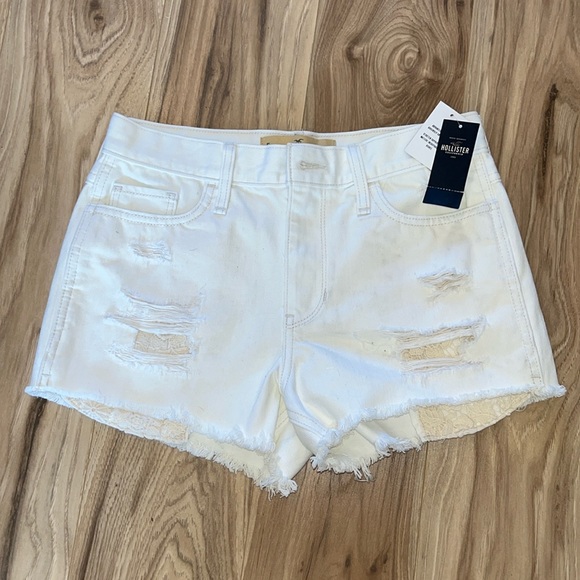 Lace Pocket Shorts - Picture 1 of 1